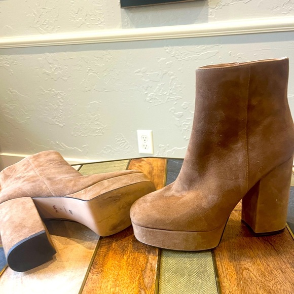 Coach suede platform boots size 11 worn once - Picture 1 of 7